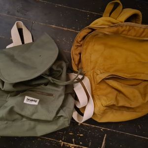 Deux sacs à dos