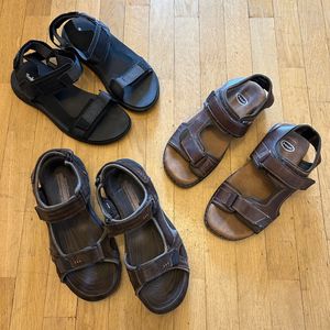 3 pairs of sandals