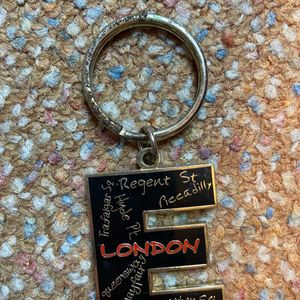 Porte clé E / London
