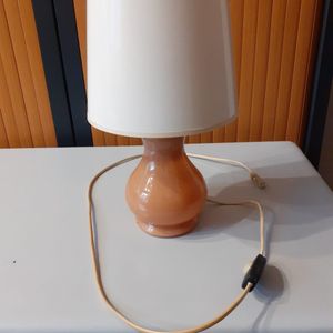 Petite lampe avec ampoule