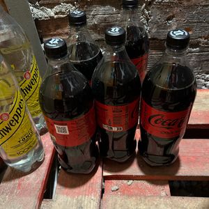 5 grandes bouteilles Coca Zéro 31 10 23