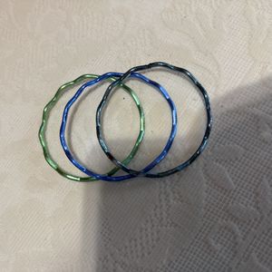 4 Bracelet ondulés et colorés 