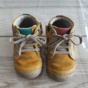 Chaussures bébé taille 21 
