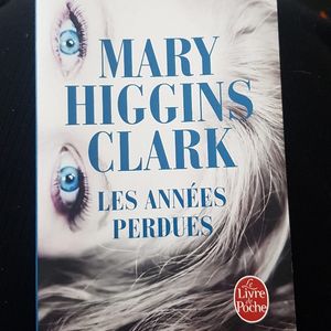 Livre poche Mary higgins clark