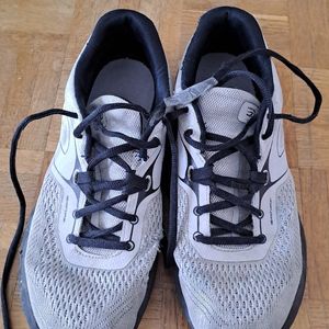 Chaussures taille 42 Decathlon