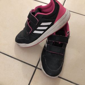 Baskets noires, Adidas, taille 34