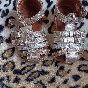 Chaussures bébé fille 