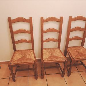 3 chaises 