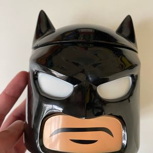 Figurine / petite boîte BATMAN