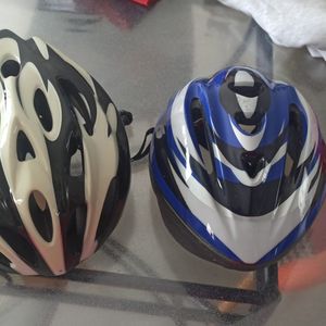 Deux casques adultes vélo