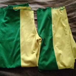 2 pantalons capoeira taille P (équivalent S) 