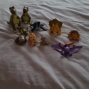 Lot figurines dinosaures 
