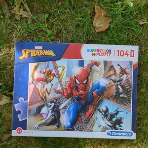 Puzzle spider man complet
