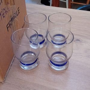 Lot 4 verres bleus