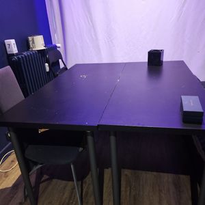 Une autre table Ikea noir