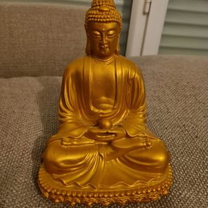 Statue de Buddha doré
