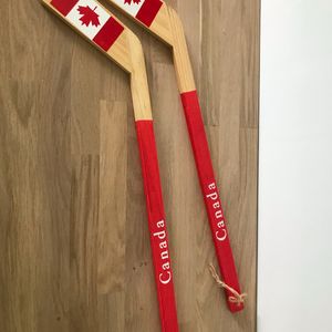 Petite cross de hockey en bois CANADA 