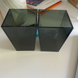 Deux pots à crayon - noir transparent