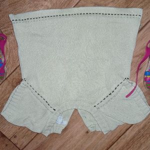 Sandalettes taille 25 et pull 3ans