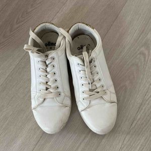 Basket taille 40