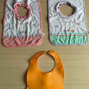 Lot de 3 bavoirs bébé dont 1 plastique avec récup