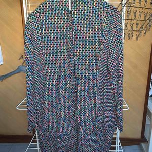 Robe grande taille avec écharpe assortie