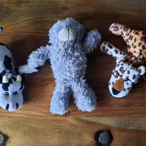 Peluches déco fenêtres 