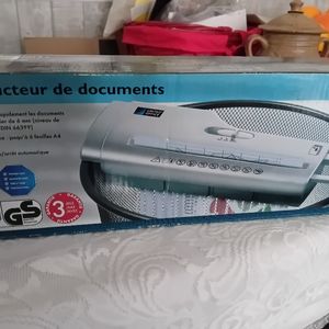 Destructeur de documents 