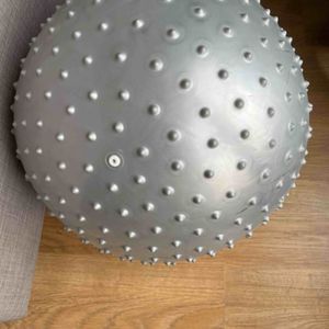 Balle de gym avec picots 50cm