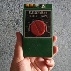 Chargeur de train électrique 