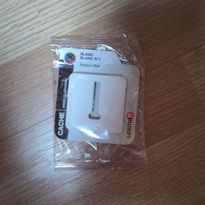 Cache prise électrique