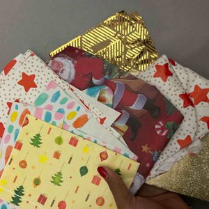 Lot de petit papier cadeau 