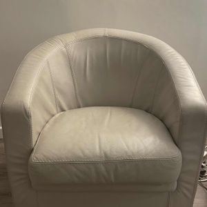 Fauteuil cuir gris clair
