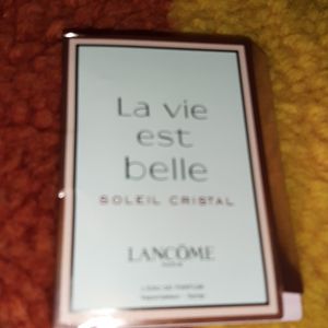 Échantillon la vie est belle neuf