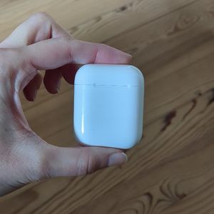 AirPods 2