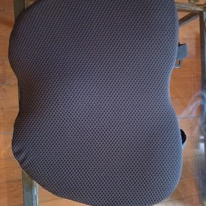 Rehausseur siège conducteur 