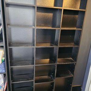 Étagères noir-bon état 