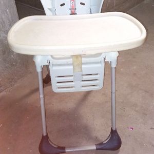 Chaise haute bébé