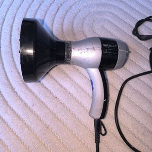 Sèche cheveux 