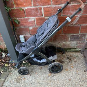 Poussette bébé confort 