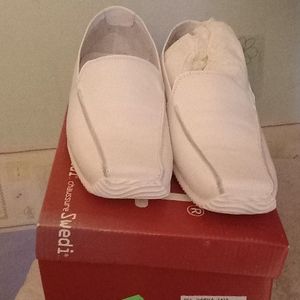 Chaussures blanche souple P 37
