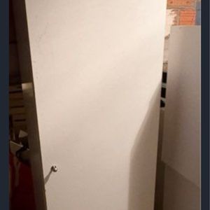 Colonne de rangement avec 5 étagères 