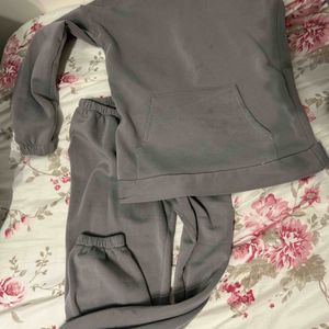 Ensemble sweat et jogging 