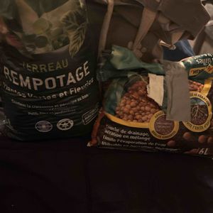 Sacs de Terreau et billes 