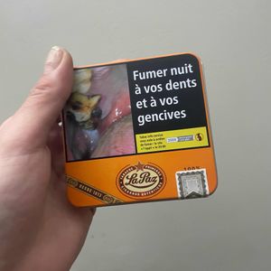 Boîte de cigares/cigarettes vides