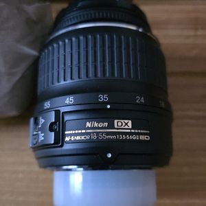 Objectif Nikon DX 18-55mm