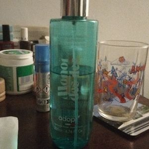 Brume monoi plus de la moitié 