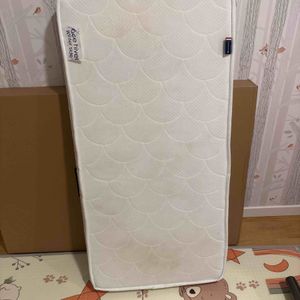 Matelas bébé 