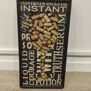 Tableau en verre sur verre de vin