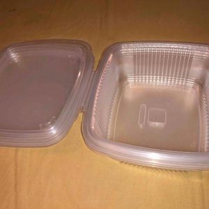 Lot de 6 boîtes de rangements de nourriture.